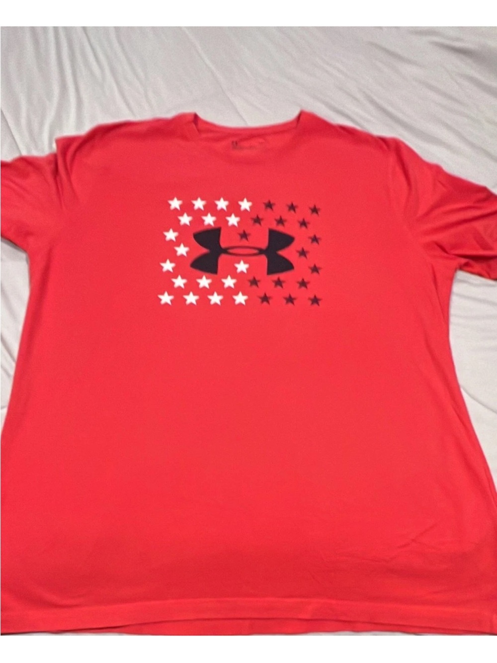 LG Men’s Red Short Sleeve Tee with Star Logo